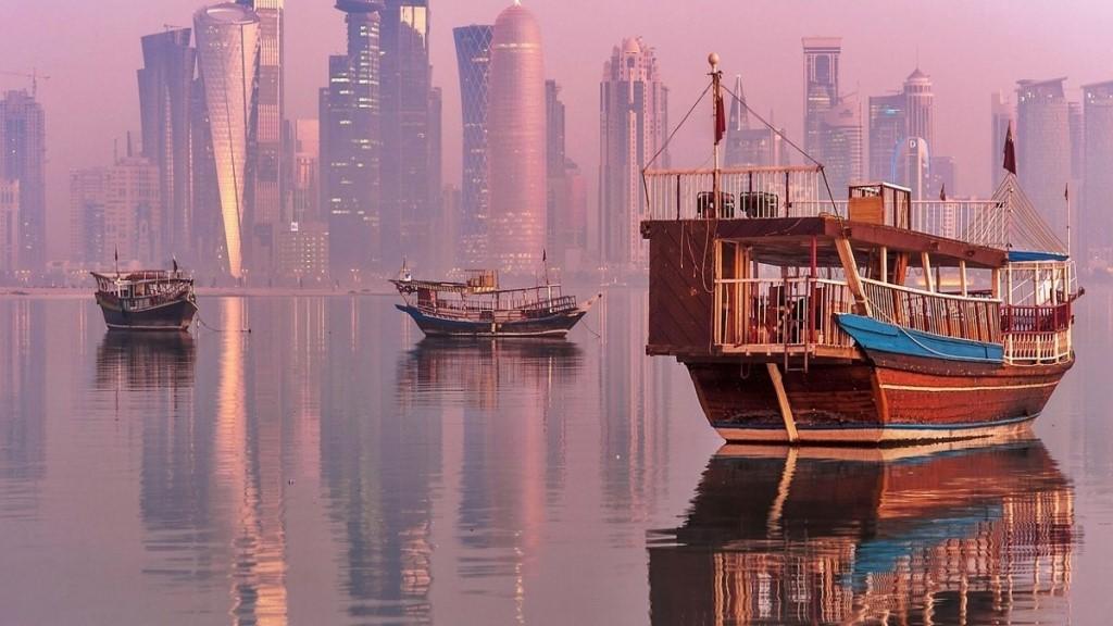 Dhow Cruise Tour with Corniche Walk - Image 3